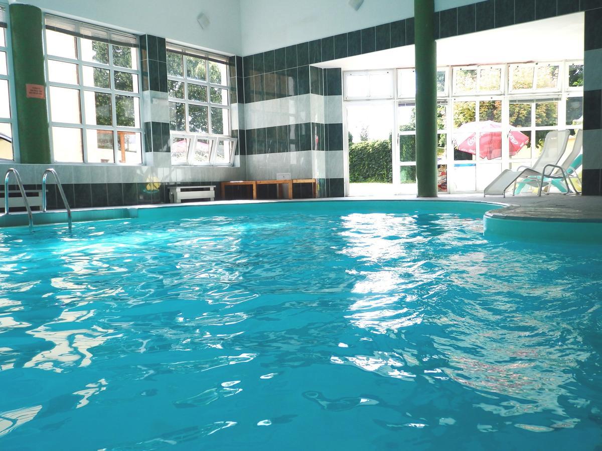 Wellness Hotel Kastiel Jaslovské Bohunice Εξωτερικό φωτογραφία