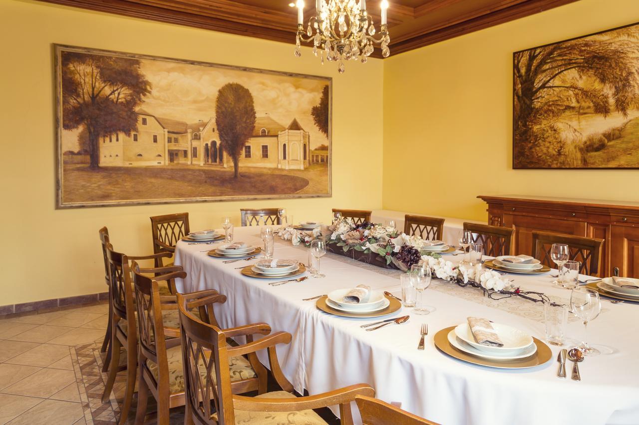 Wellness Hotel Kastiel Jaslovské Bohunice Εξωτερικό φωτογραφία
